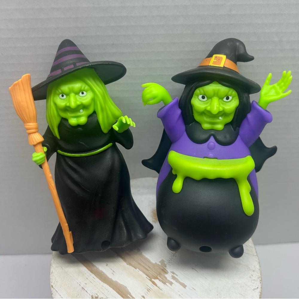 Witches lights lauph sensor bright colors cauldron witch broom 6" halloween deco